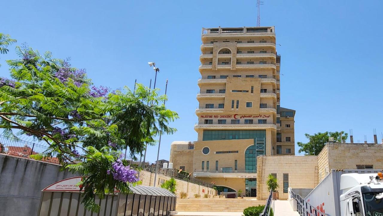 Red Crescent Guesthouse Ramallah Zewnętrze zdjęcie