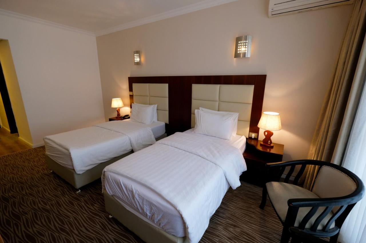 Red Crescent Guesthouse Ramallah Zewnętrze zdjęcie